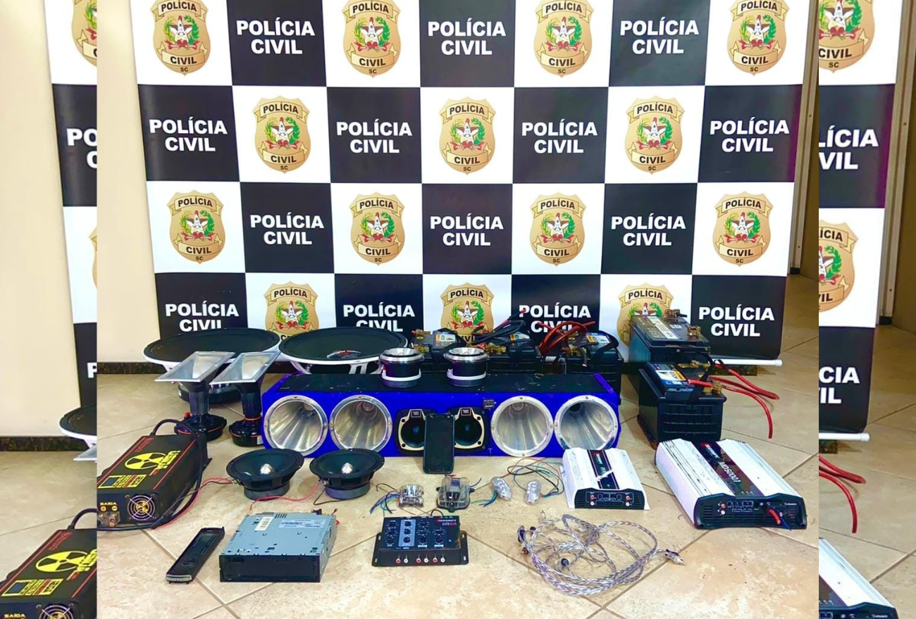 Polícia Civil recupera objetos de som e celular avaliados em cerca de 12 mil reais em Chapecó