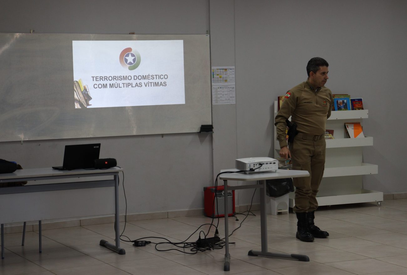 Entenda mais sobre o protocolo “fugir, esconder e lutar” para casos de terrorismo doméstico