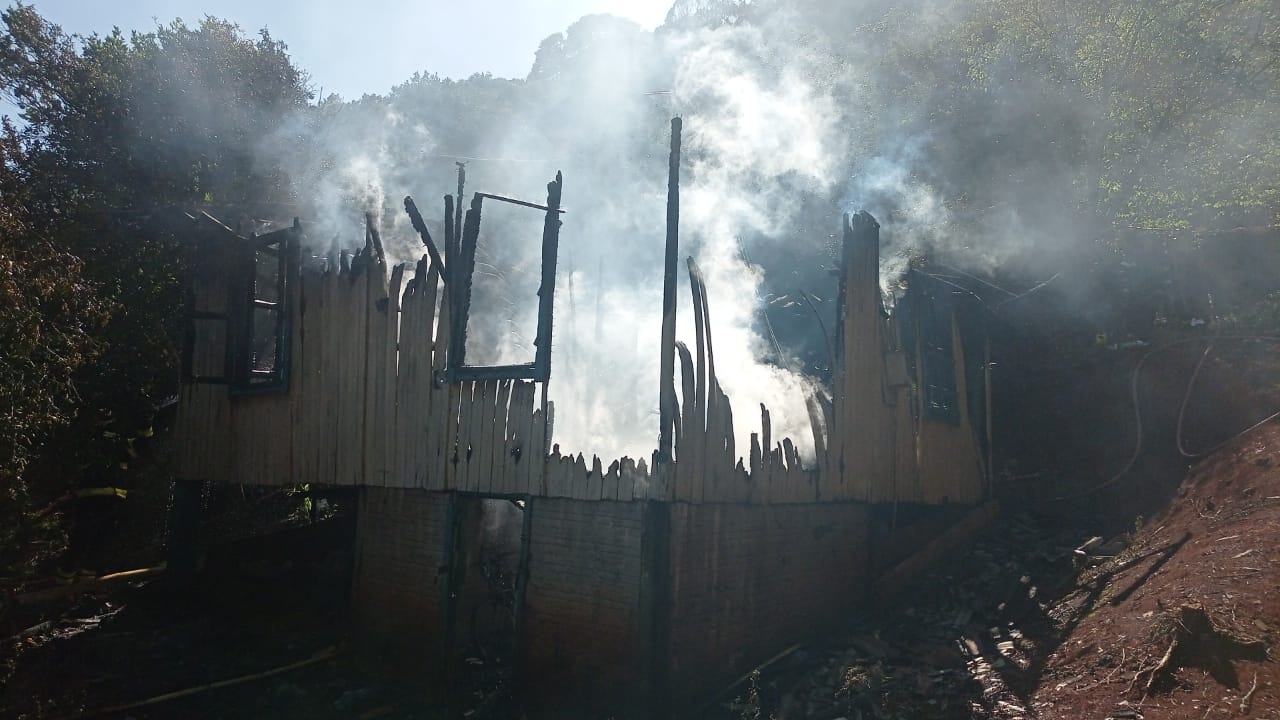 Bombeiros de Seara atendem incêndio no Bairro Industrial