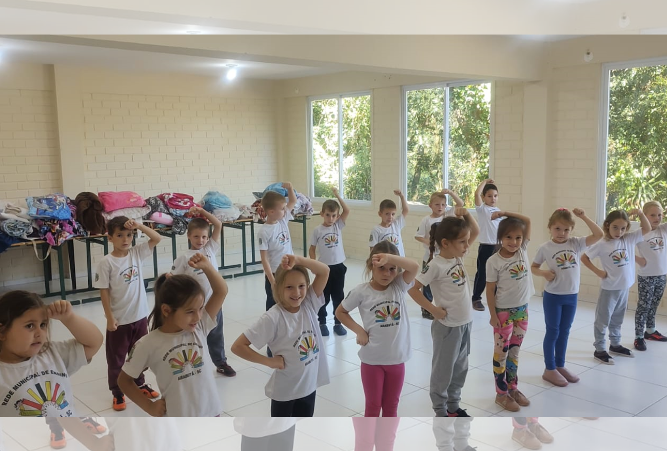 Ensino Integral de Arabutã conta com oficina de Taekwondo