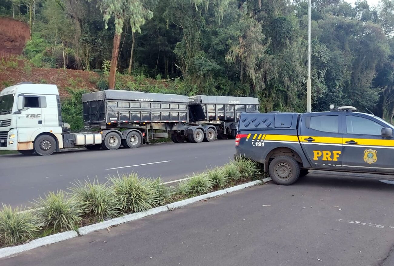 Mais de 16 toneladas de excesso são flagradas em um único bitrem na BR-153, em Concórdia