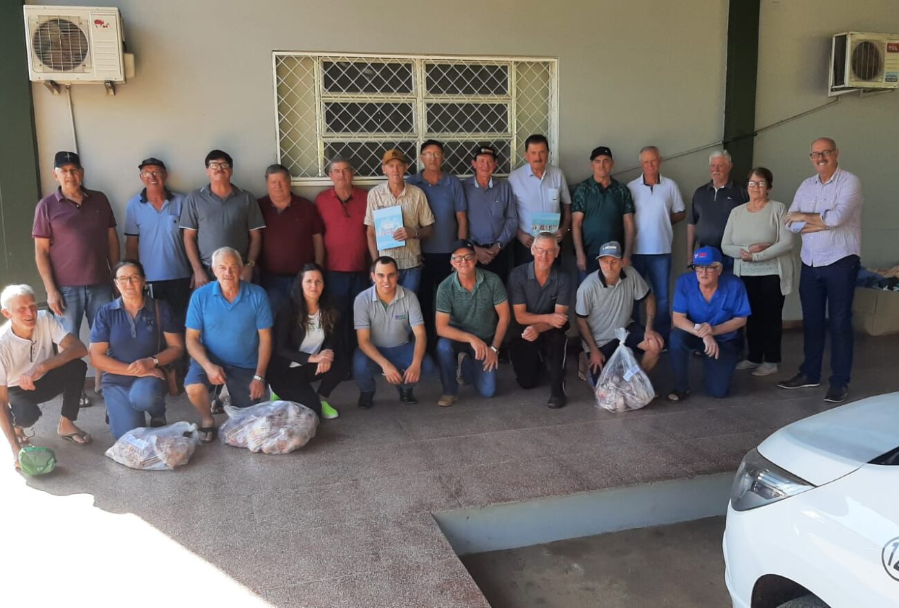 Idosos são beneficiados com Kits de Alimentação em Seara