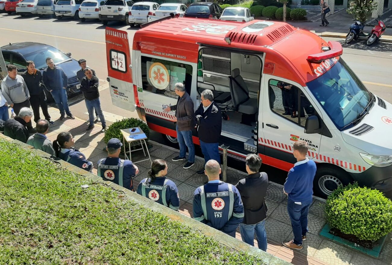 SAMU de Seara recebe nova ambulância