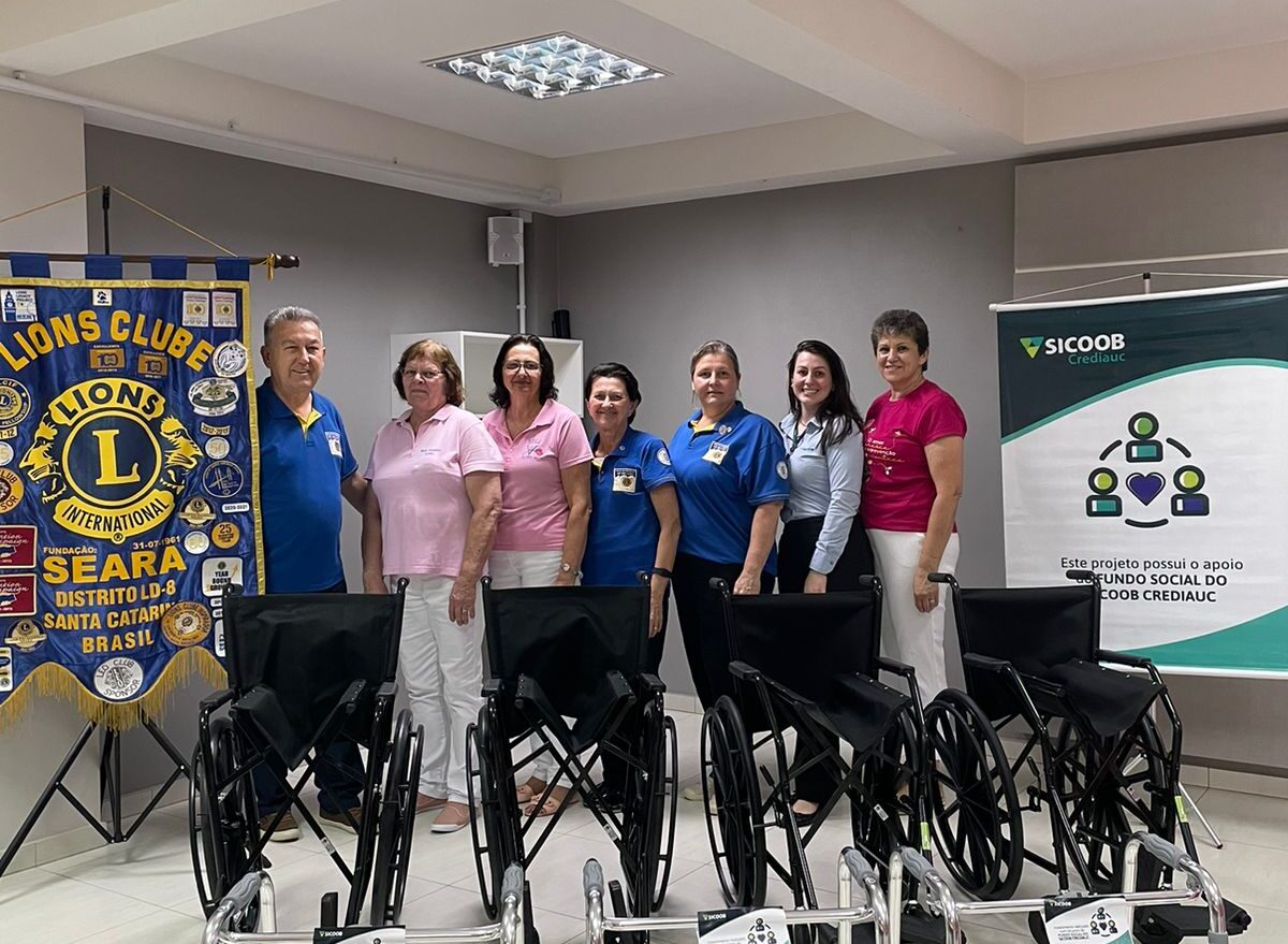 Lions Clube realiza entrega aparelhos ortopédicos à Rede Feminina de Seara