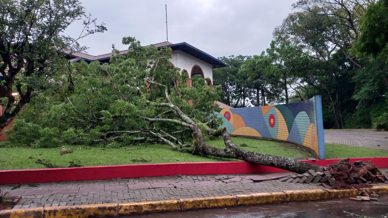 Chuva causa grandes estragos no município de Itá